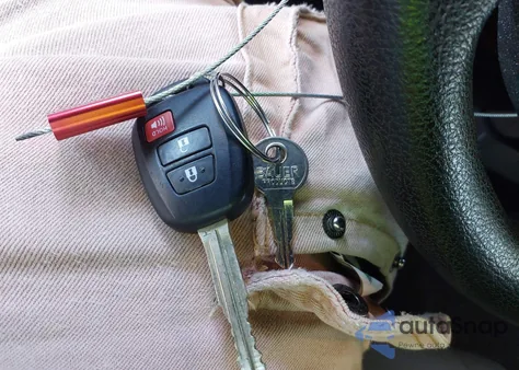 2018 Toyota Tundra Sr 5.7L V8 из США, поврежденный, VIN 5TFCY5F15JX023091